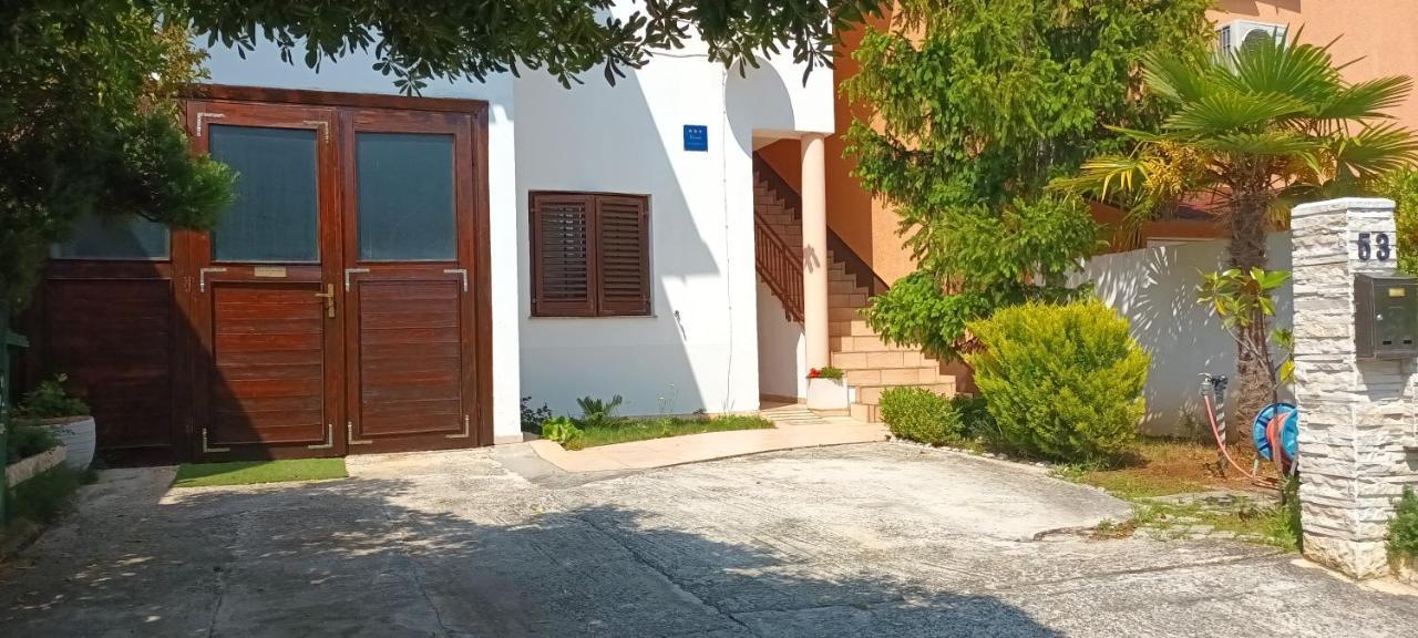 Apartment Evergreen بولا المظهر الخارجي الصورة
